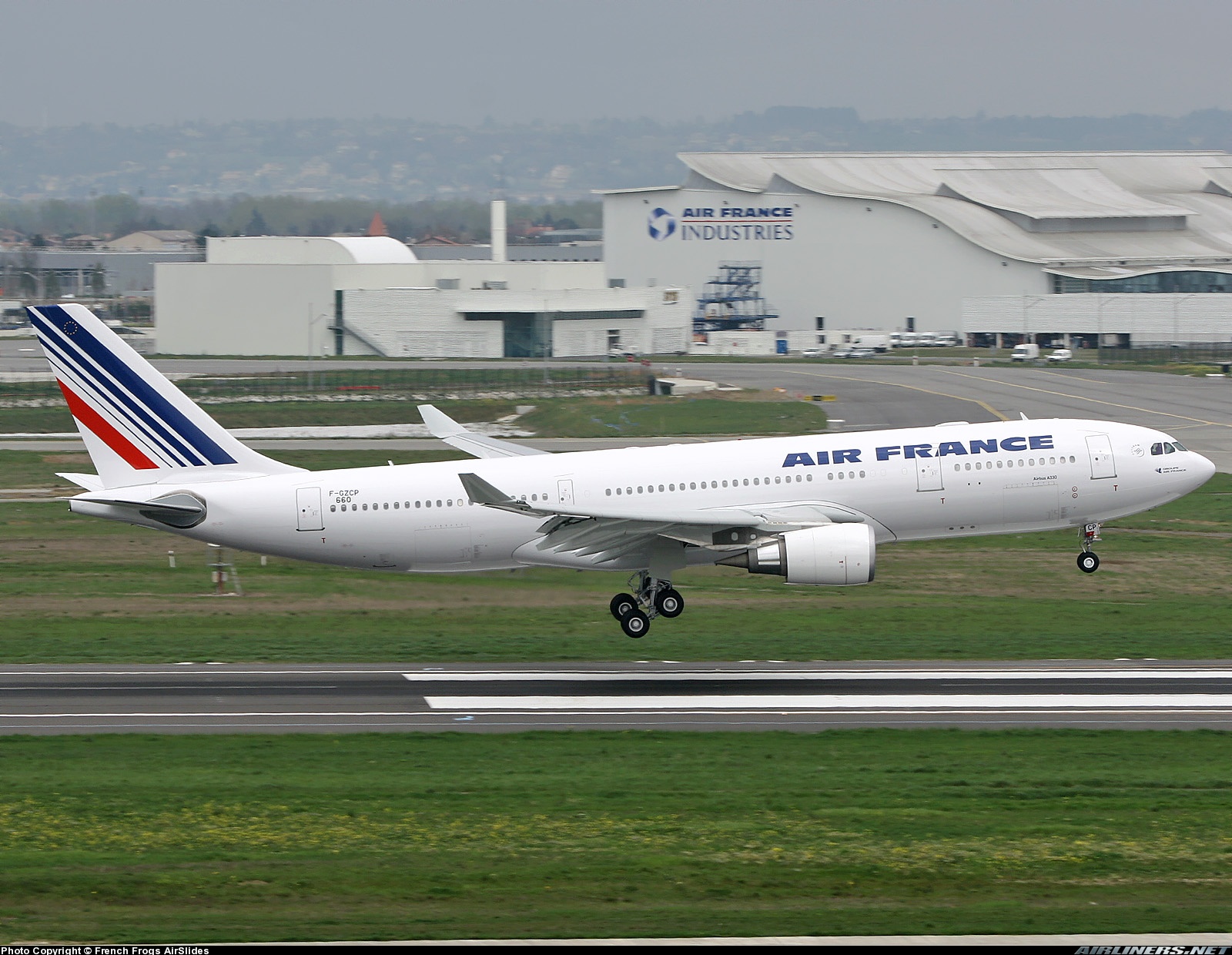 2004 air. Аэробус а330 Эйр Франс. A330-200 Air France. А330-203 Эйр Франс. А330 Air France в Шереметьево.