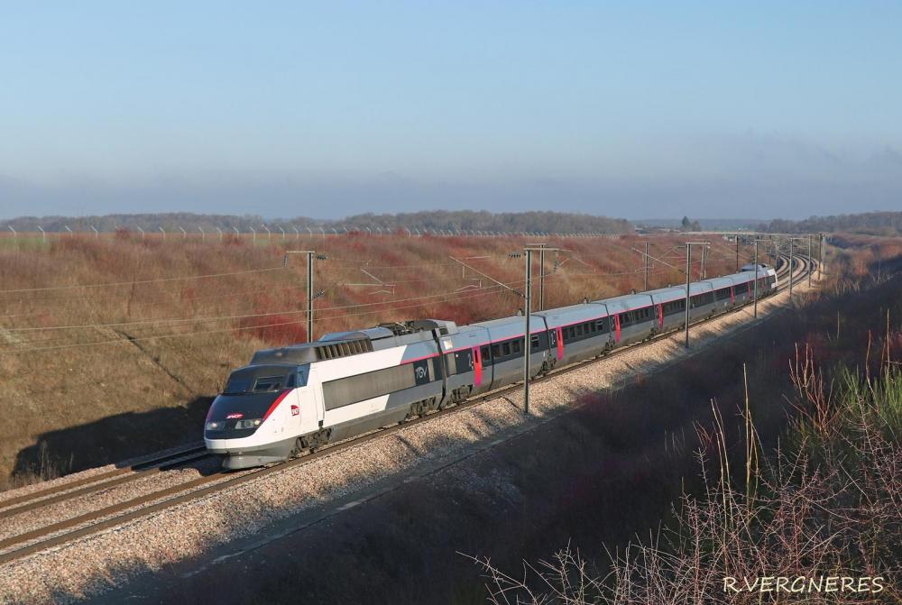 TGV 16 LGVA.jpg